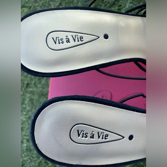 Vis a Vie Jude Black Suede Heels  Sz(8) - Picture 5 of 6